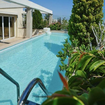 Apartamento Huge Penthouse With Private Pool Paphos Exterior foto